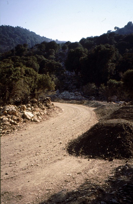 06-Crète piste d'accès Katharo