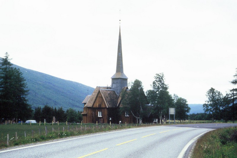 028- Eglise près de Kvinke